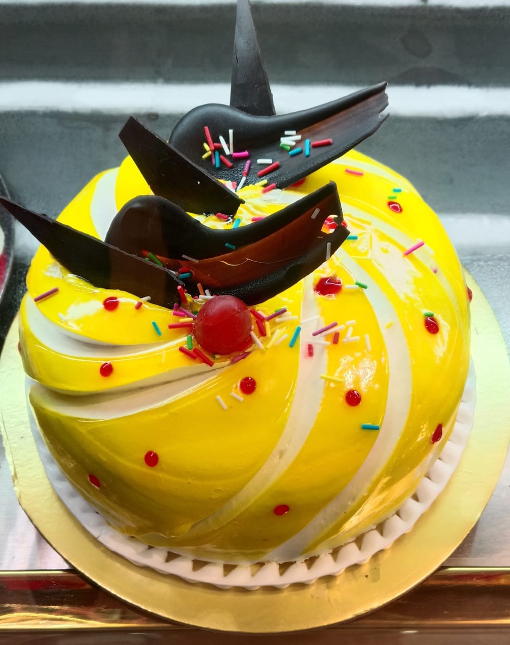 Pineapple cake