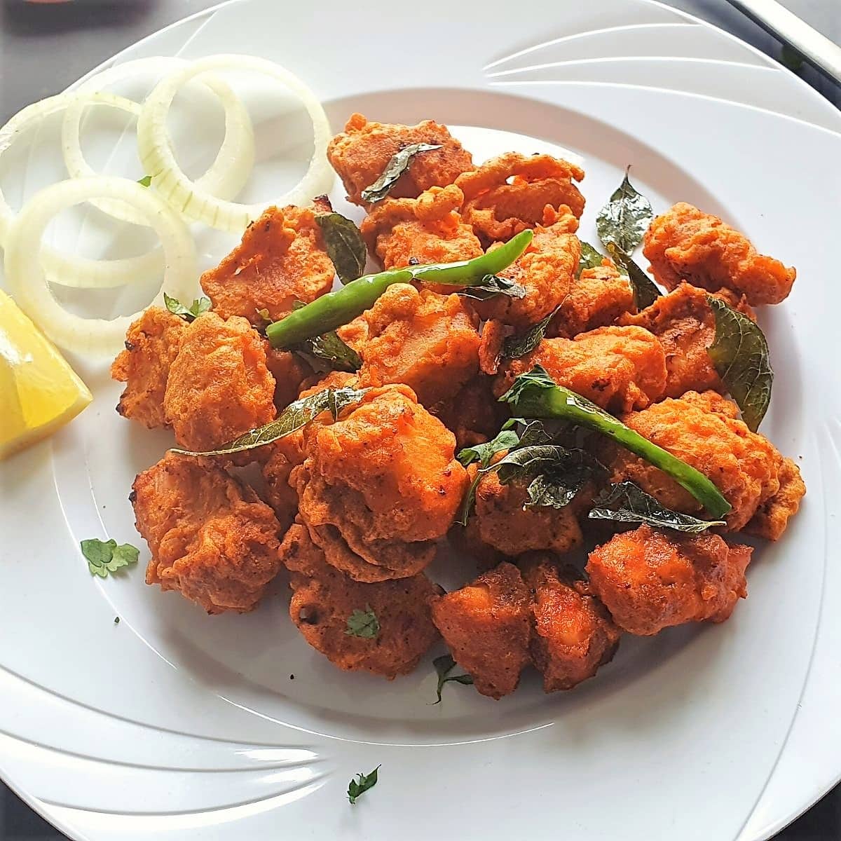 Boneless chicken pakoda