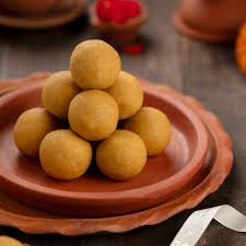 Besan laddu 