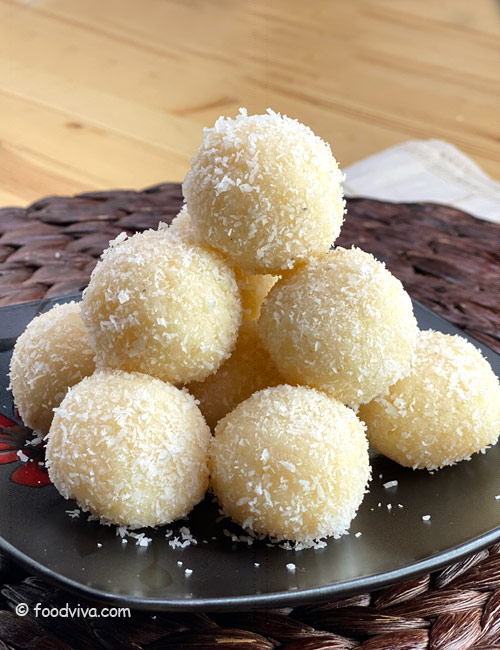 Nariyal Laddu