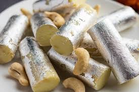 Khoya Kaju Roll 